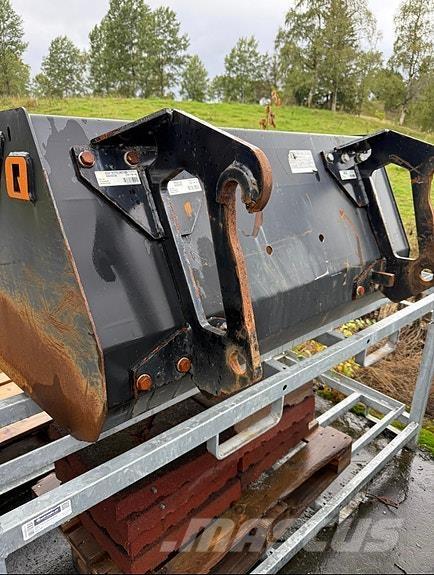  Ålø Quicke GS+ 140 汎用トレーラー