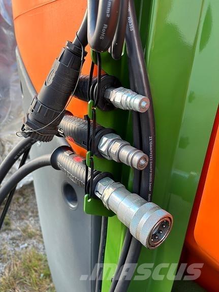Amazone UF 1302 自走式噴霧器