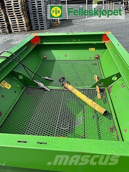 Amazone ZA-X ミネラル散布機