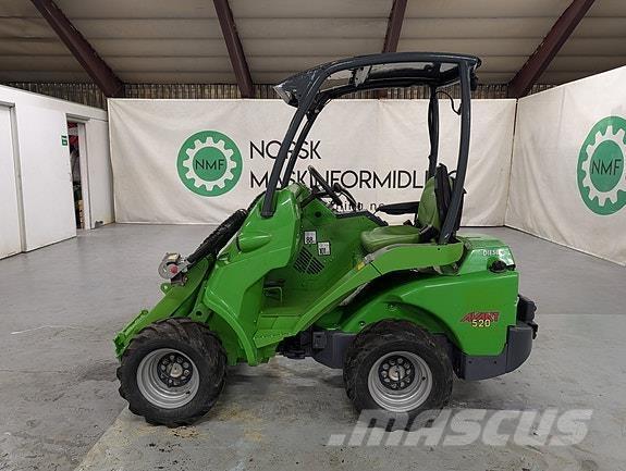 Avant 520 ツールキャリア