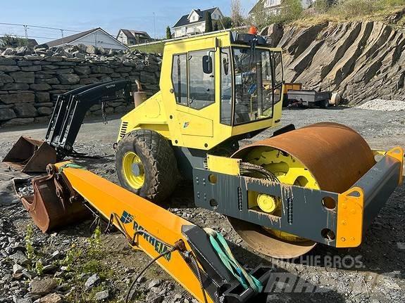 Bomag BW211 D-3 アスファルトフィニッシャ