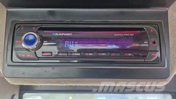 Case IH JXU 95 トラクター