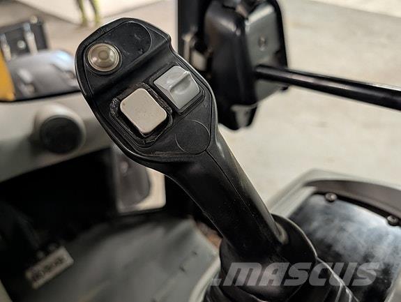 CAT 906 ホイールローダー・タイヤショベル