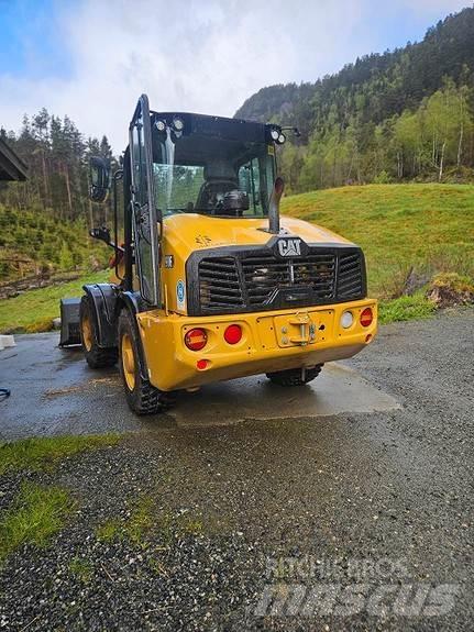 CAT 906-HF ホイールローダー・タイヤショベル