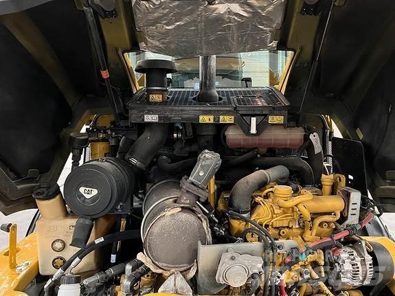 CAT 908M ホイールローダー・タイヤショベル