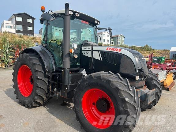 CLAAS 640 ARION トラクター