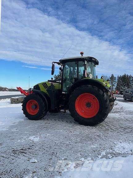 CLAAS Arion 610 トラクター
