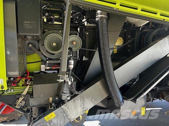 CLAAS Avero 240 コンバイン