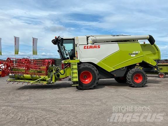CLAAS Tucano 430 コンバイン