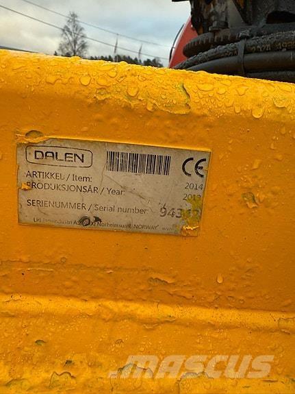 Dalen 2014 その他道路と除雪の機械