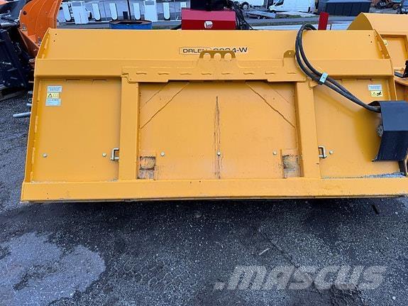 Dalen 2034 WU その他道路と除雪の機械