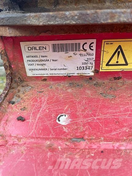 Dalen 2110 その他道路と除雪の機械