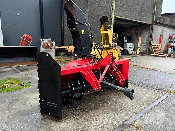 Dalen 2110 その他道路と除雪の機械