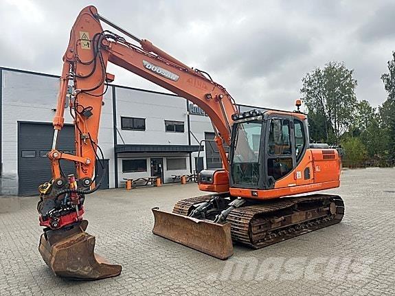 Doosan DX140LC 大型油圧ショベル12t以上（パワーショベル・ユンボ）