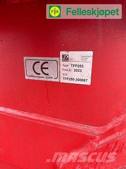 Duun TFP250 除雪機