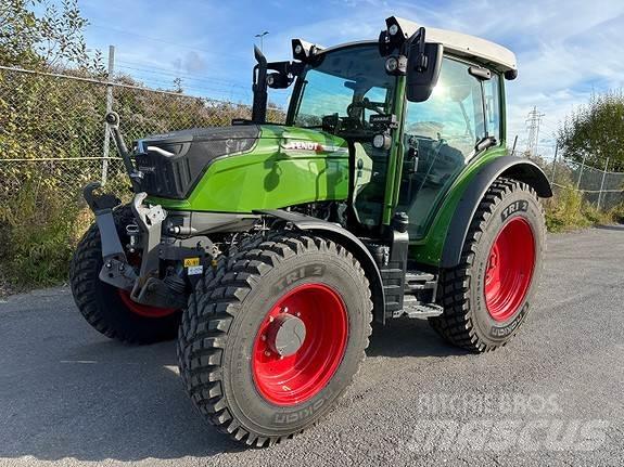 Fendt 211 Profi トラクター