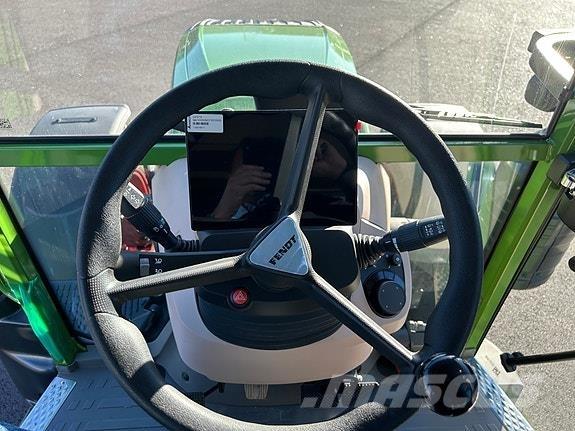 Fendt 211 Profi トラクター