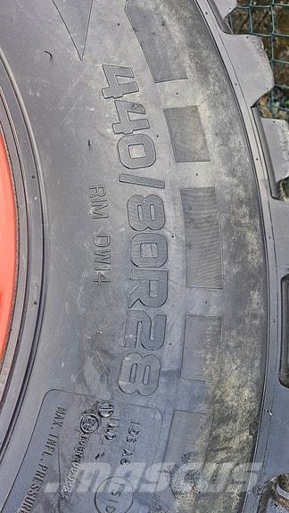 Fendt 724 Vario トラクター