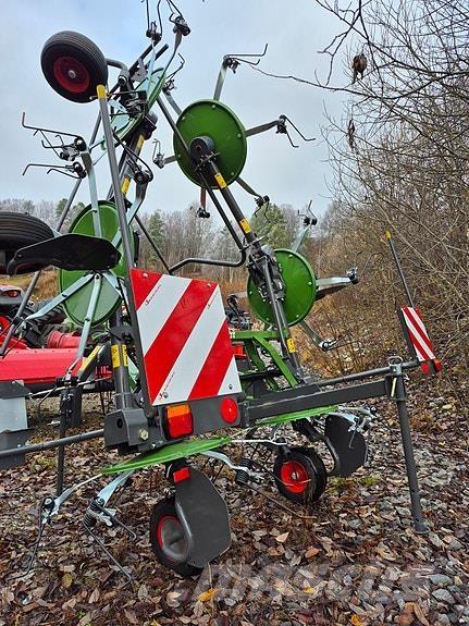 Fendt 770 Lotus ウィンドローア/レーキ