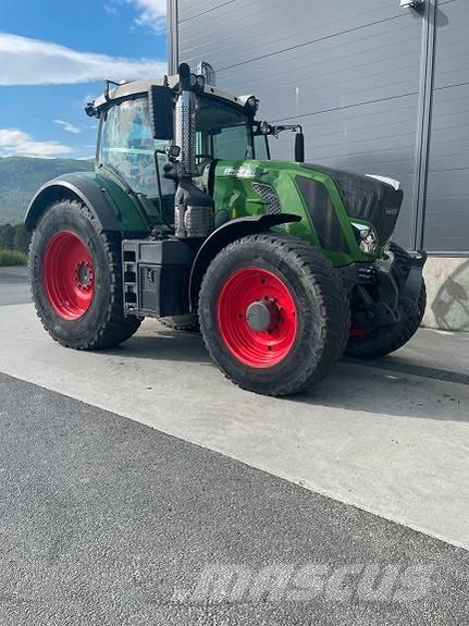 Fendt 828 Vario トラクター