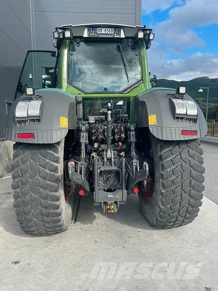 Fendt 828 Vario トラクター