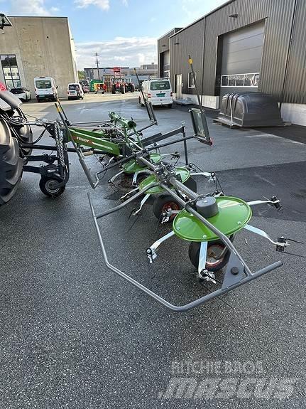 Fendt Lotus 770 ウィンドローア/レーキ