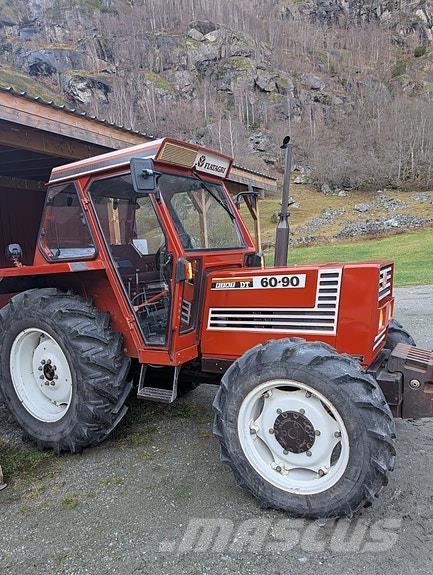 Fiat 60-90 DT トラクター