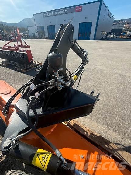 FMG RAP 300 その他道路と除雪の機械