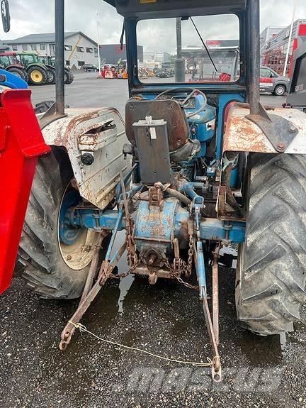 Ford 2600 トラクター