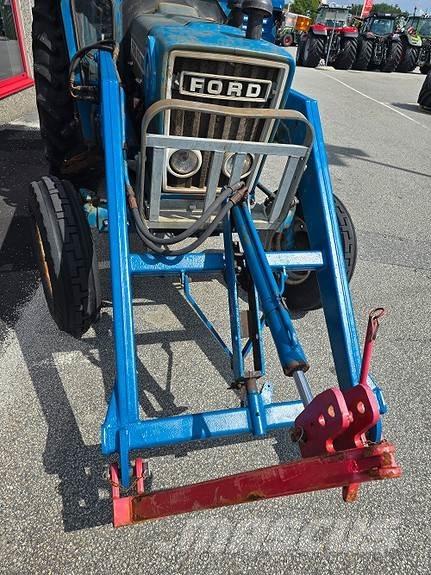 Ford 4600 トラクター
