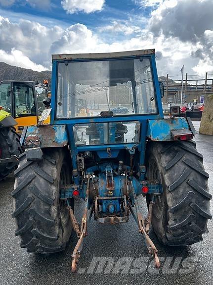 Ford 4610 トラクター