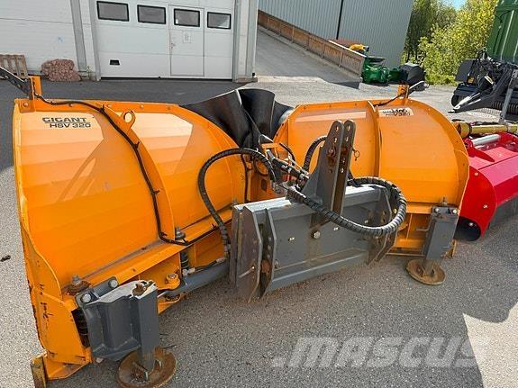 Gigant HSV-320 その他道路と除雪の機械