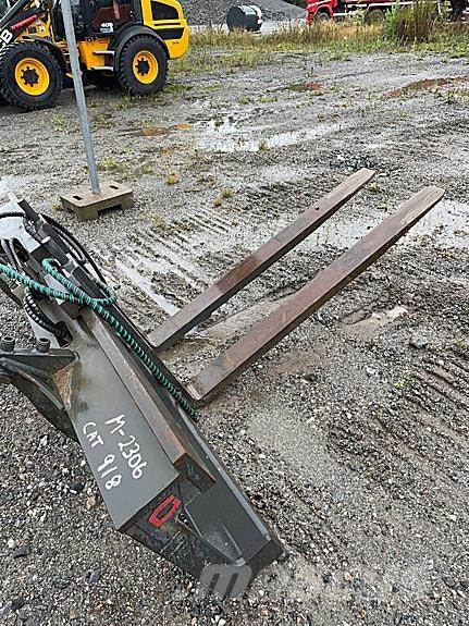 Gjerstad  その他道路と除雪の機械