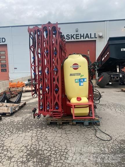 Hardi Master 1200 自走式噴霧器