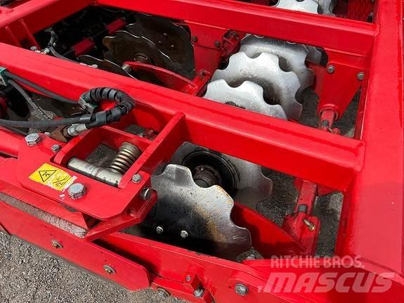 Horsch Pronto 6 DC 肥料散布機