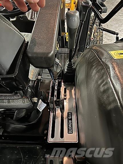 JCB 360 トラクター