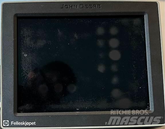 John Deere 4240 農業機械 -　その他
