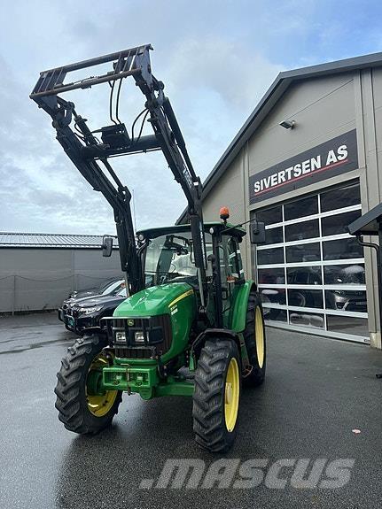 John Deere 5080 M トラクター