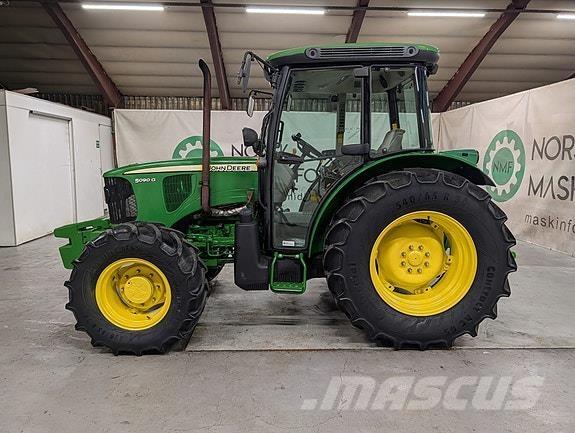 John Deere 5090G トラクター