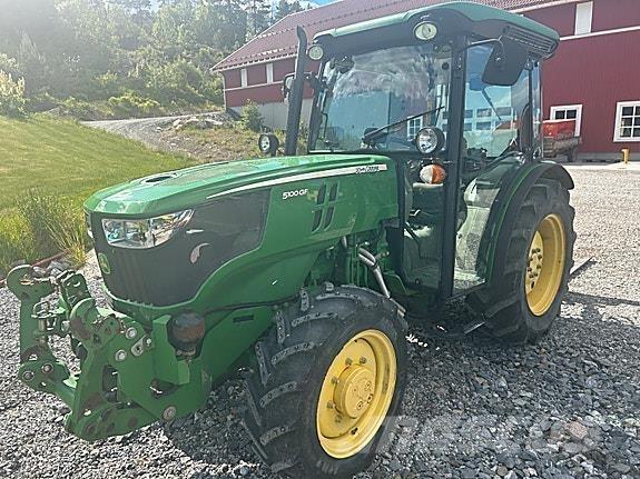 John Deere 5100GF トラクター