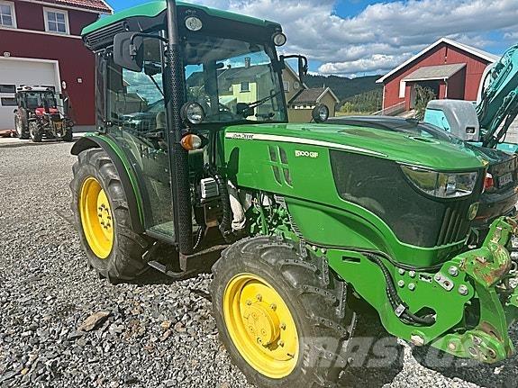 John Deere 5100GF トラクター