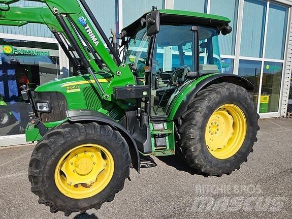 John Deere 5100R トラクター