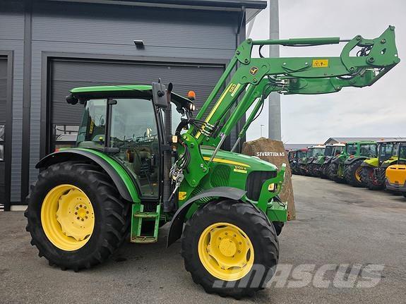 John Deere 5100R トラクター