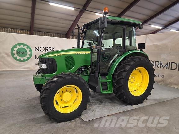 John Deere 5720 トラクター