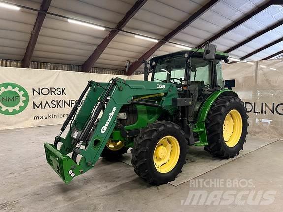 John Deere 5820 トラクター