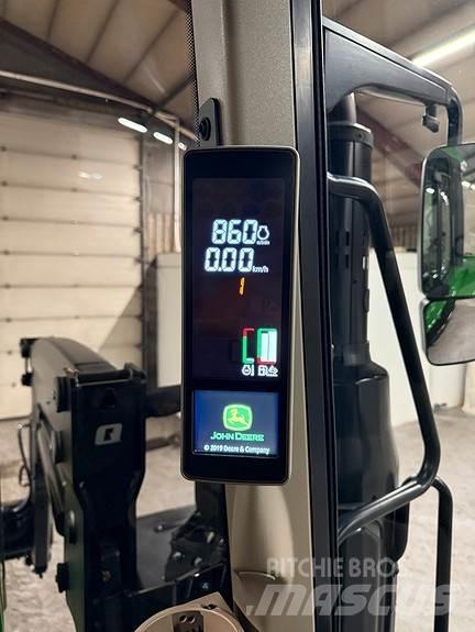 John Deere 6100M トラクター