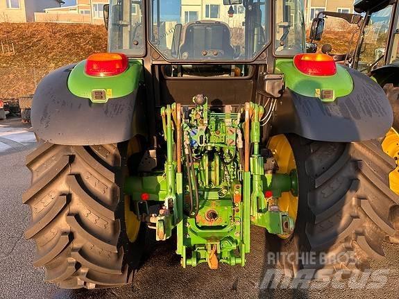 John Deere 6110MC トラクター