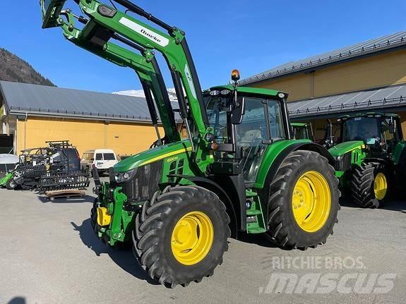John Deere 6120M トラクター