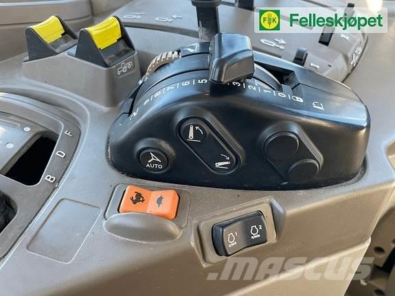 John Deere 6120M トラクター