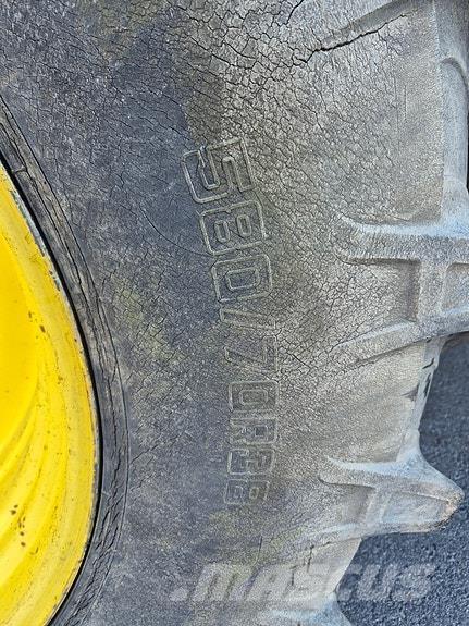 John Deere 6125R トラクター